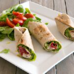 Crisp Chicken Caesar Pita Pockets: A Flavorful Twist