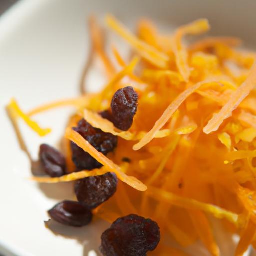 Crunchy Carrot Raisin Salad: A Sweet and Tangy Delight