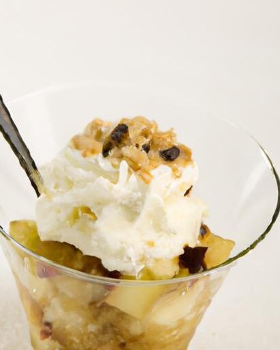 Delectable Apple Crumble Parfaits: Layers of Sweet Delight