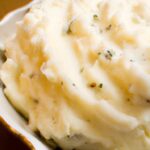 Creamy Garlic Cheese Mashed Potatoes: A Flavorful Twist