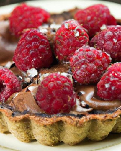 Decadent Chocolate & Raspberry Tarts: Sweet Tart Perfection