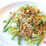 Crunchy Asian Coleslaw with Ramen Noodles: A Flavor Fusion