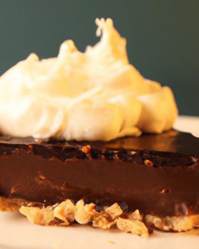 Decadent Vegan Chocolate Cream Pie: A Guilt-Free Delight