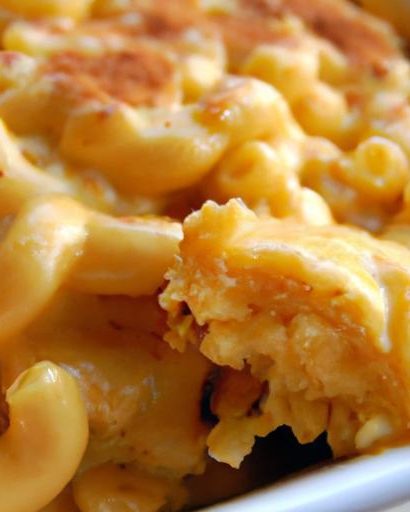 Golden Crispy Topped Macaroni and Cheese Delight