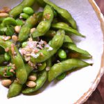 Crispy Garlic Parmesan Roasted Edamame: A Savory Snack Delight